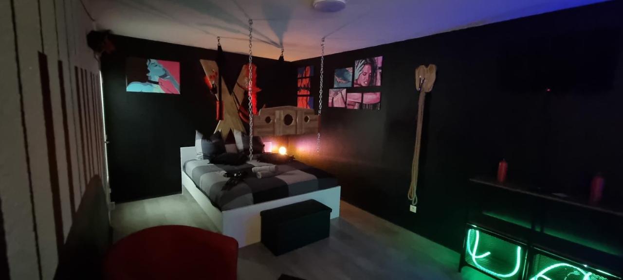 Le Coin Des Desirs Bdsm Appartement Straatsburg Buitenkant foto